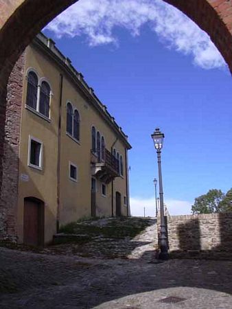 Montescudo Montecolombo